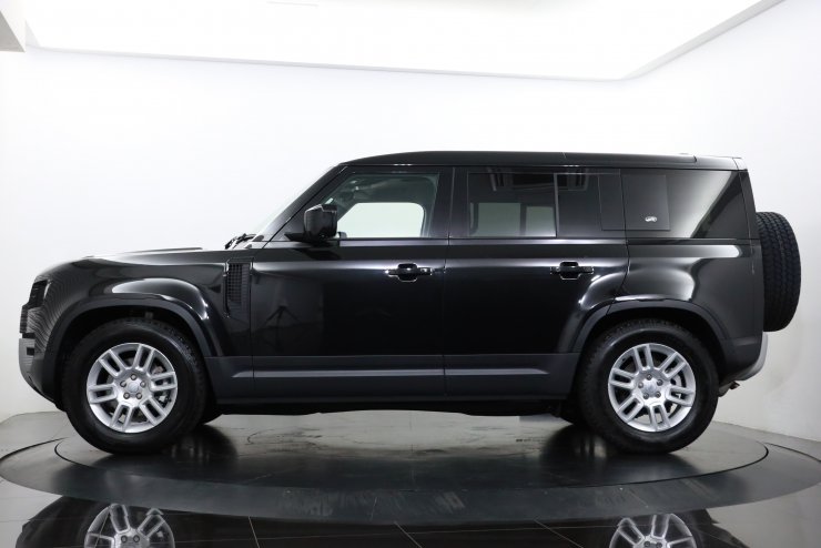 ランドローバー ディフェンダー 110 Startup Edition 1オーナー レザー