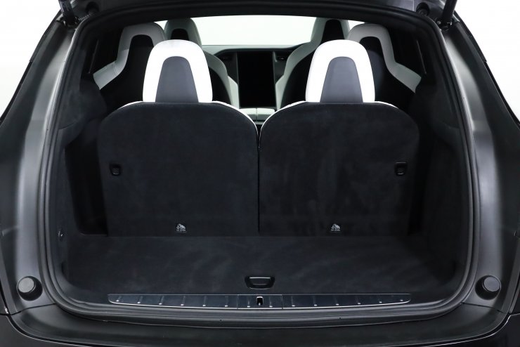 テスラ モデルX 100D オプションカラー ホワイトレザー エンハンスト