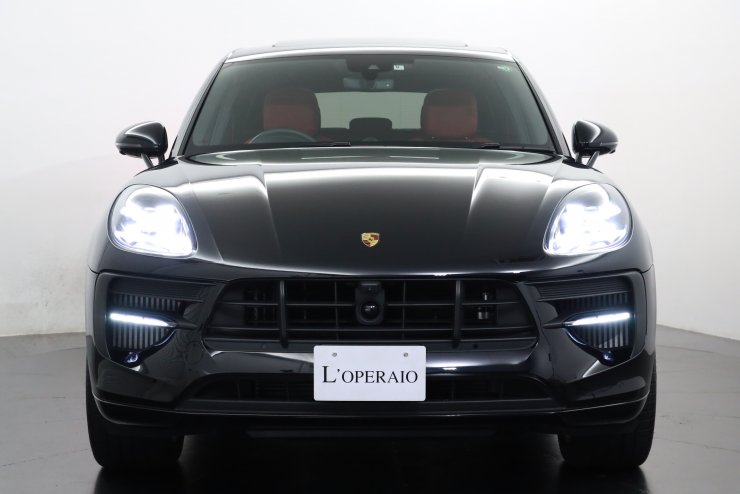 ポルシェ マカン GTS PDK ワンオーナー Sport‐ChronoPKG Sport-Exhaust