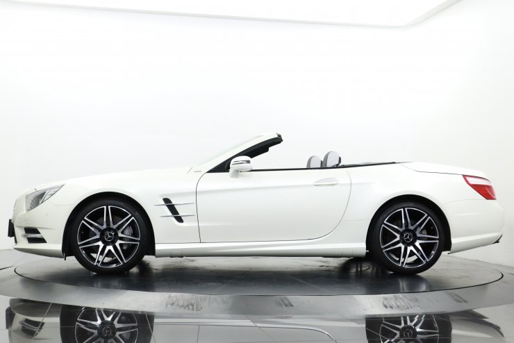 メルセデスベンツ SLクラス SL350 2LOOK Edition 限定30台 マジック