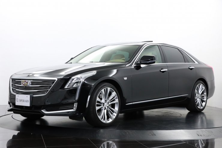 キャデラック CT6 Platinum 8AT オプションボディカラー BOSE