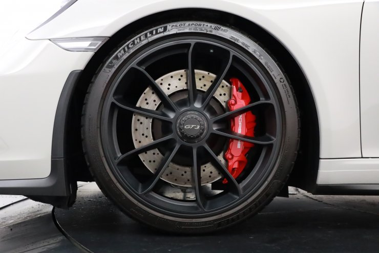ポルシェ 911 ★ アルカンターラ ステアリング *991後期使用 ポルシェ 911(Type991) GT3 Sport-ChronoPKG フロントリフティング