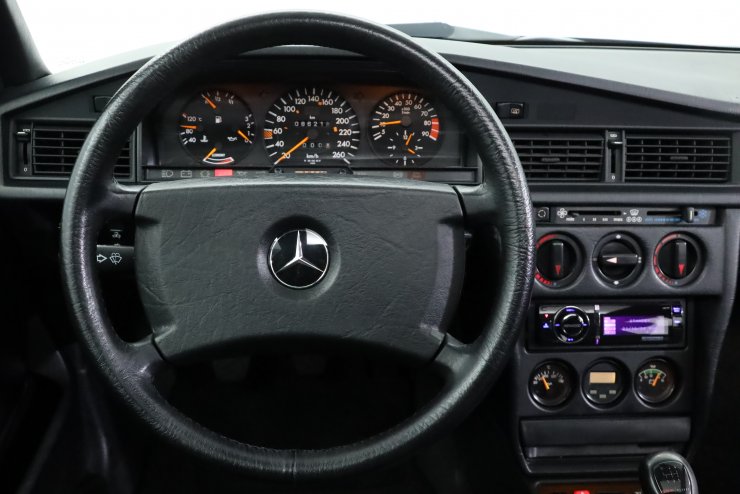 メルセデスベンツ 190クラス 190E 2.5-16 Evolution II【SPECIAL STOCK