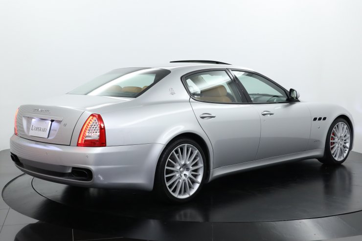 マセラティ クアトロポルテ Sport GTS 4.7 後期モデル サンルーフ