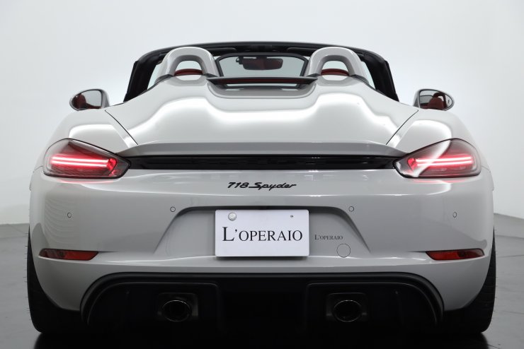 ポルシェ 718 Spyder 6MT スペシャルカラー(クレヨン) PCCB インテリア