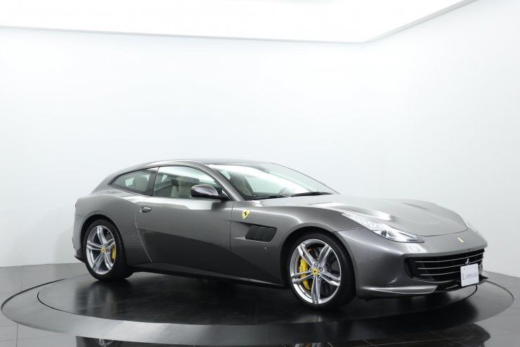 フェラーリ GTC4ルッソ V12 F1 DCT 正規ディーラー車 サスペンション