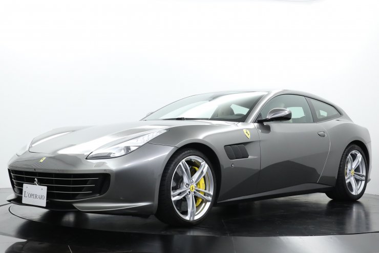 フェラーリ GTC4ルッソ V12 F1 DCT 正規ディーラー車