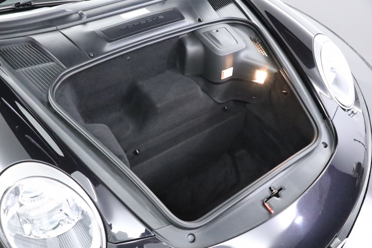 ポルシェ 911(Type997) Carrera Black Edition PDK 1,911台限定 Sport