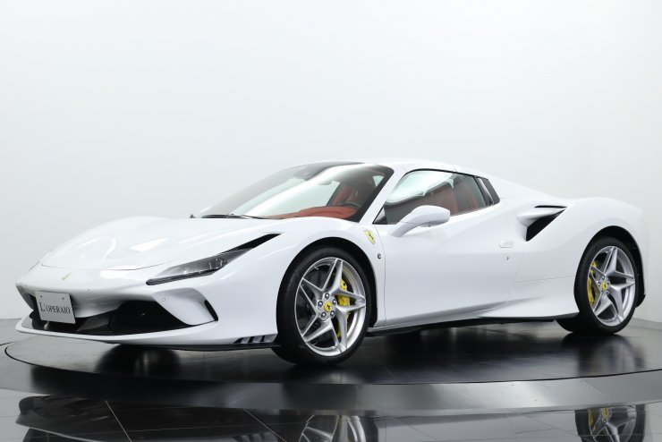 フェラーリ F8 Spider F1 DCT ワンオーナー 新車コンデション 走行