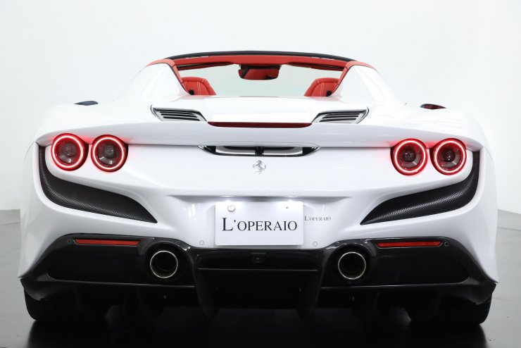 フェラーリ F8 Spider F1 DCT ワンオーナー 新車コンデション