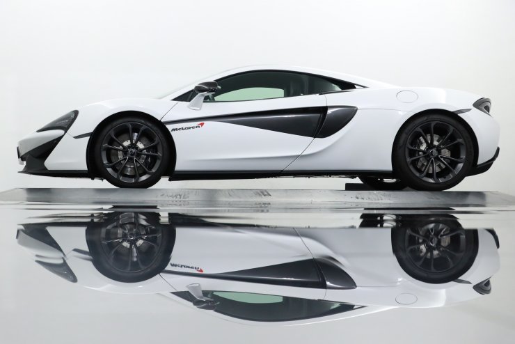 マクラーレン 540C 左ハンドル スペシャルペイント セキュリティパック