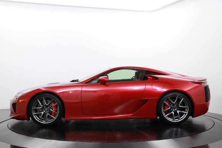 レクサス LFA 4.8 ワンオーナー 走行600km台 超希少車 世界限定500台