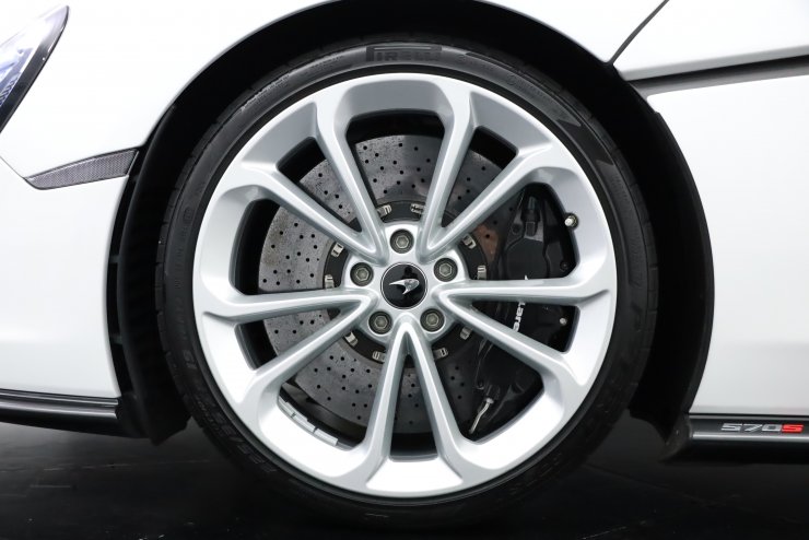 マクラーレン 570S Spider セキュリティパック スポーツエグゾースト