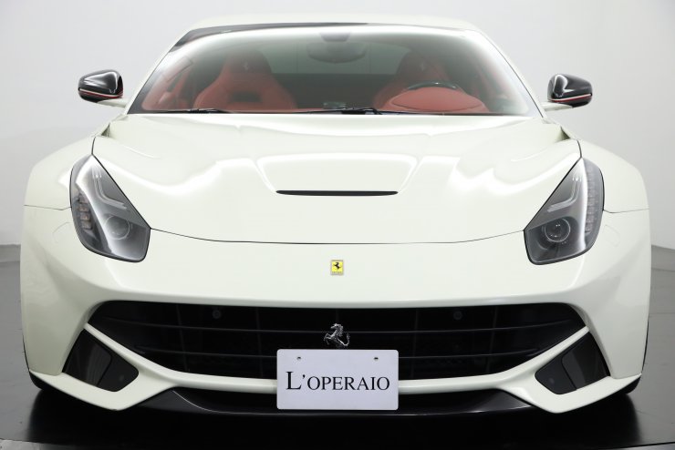 フェラーリ F12 berlinetta F1 DCT 正規ディーラー車 カーボンLED 