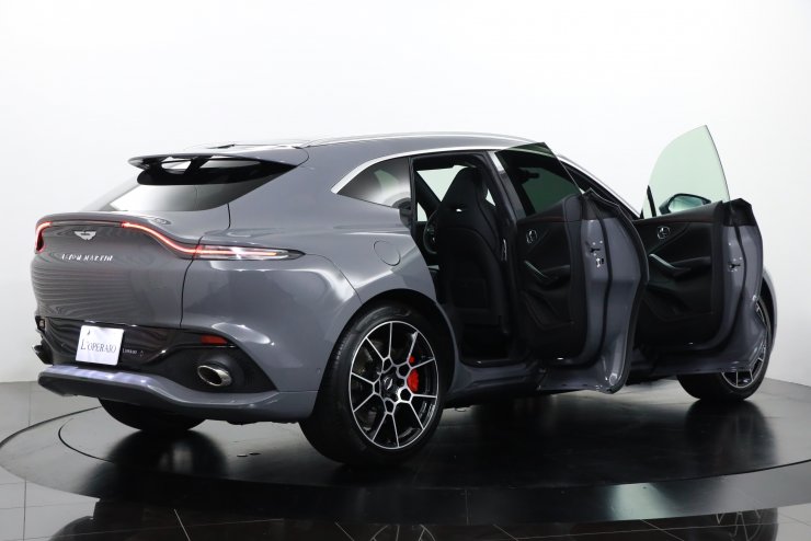 アストンマーティン DBX 4.0 正規ディーラー車 希少左ハンドル 新車