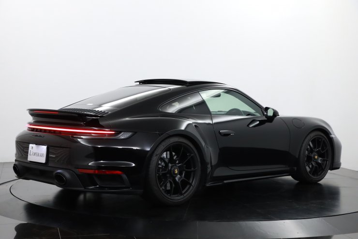 ポルシェ 911(Type992) Turbo S PDK PCCB PASMスポーツサス