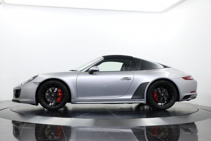 ポルシェ 911(Type991) Targa 4 GTS PDK 後期モデル 正規