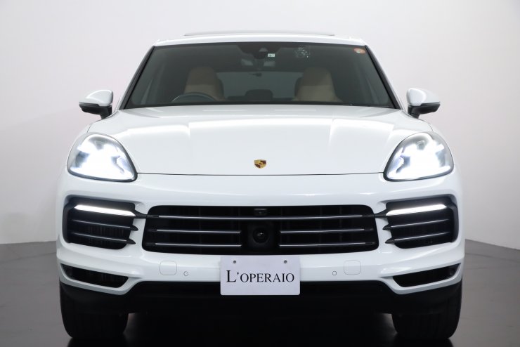 ポルシェ カイエン Tip-S 現行モデル スポーツクロノPKG パノラマ