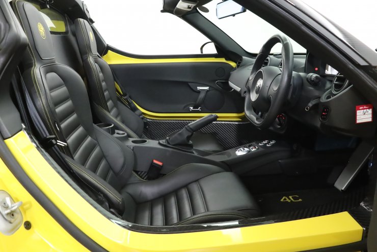 アルファロメオ 4C Spider ワンオーナー 最終2020年モデル