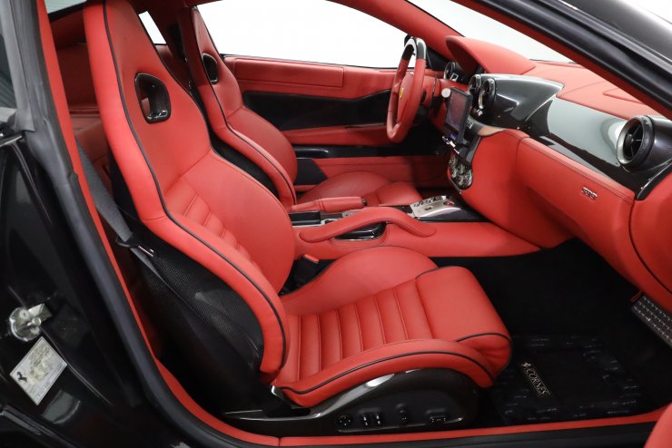 定価20万 Ferrari レザーブルゾン フェラーリ フェラーリ 599 ◇総額2020万円還元キャンペーン対象車◇ F1