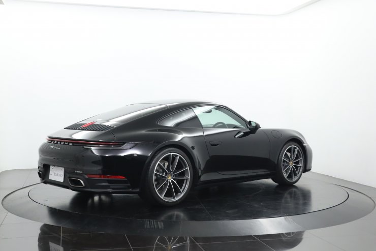 ポルシェ 911(Type992) Carrera PDK 20/21インチカレラ