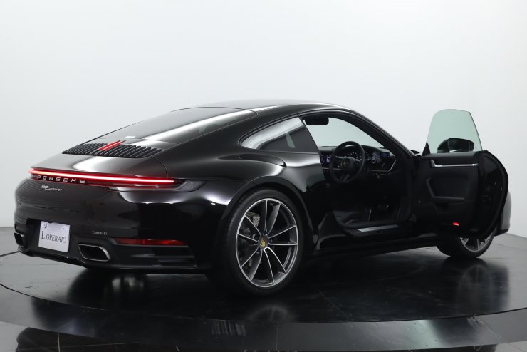 ポルシェ 911(Type992) Carrera PDK 20/21インチカレラ