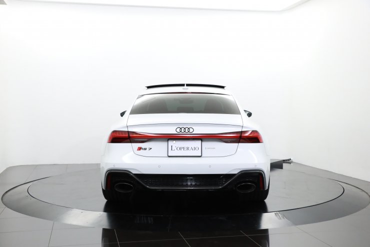 アウディ RS7 1/18 ホワイト スマートキー付き 1:18 Audi RS7 Sportback - Licensed – minigara.com
