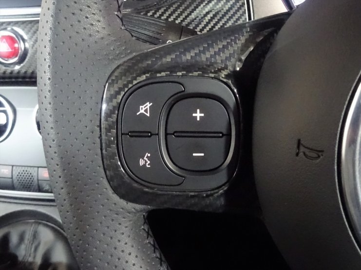 アバルト 595 esseesse 5MT右ハンドル 限定110台 専用ボディ色Grigio