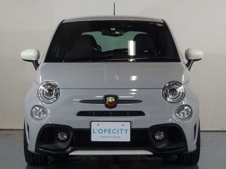 アバルト 595 esseesse 5MT右ハンドル 限定110台 専用ボディ色Grigio  