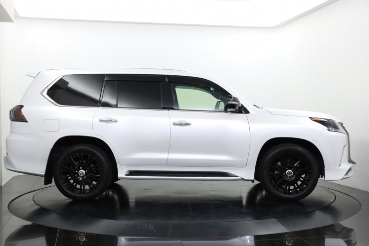 レクサス LX LX570 Black Sequence 特別仕様車 ワンオーナー TRD