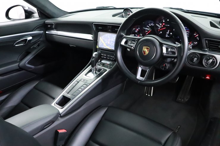 ポルシェ 911(Type991) Carrera PDK SportChrono-PKG GTスポーツ