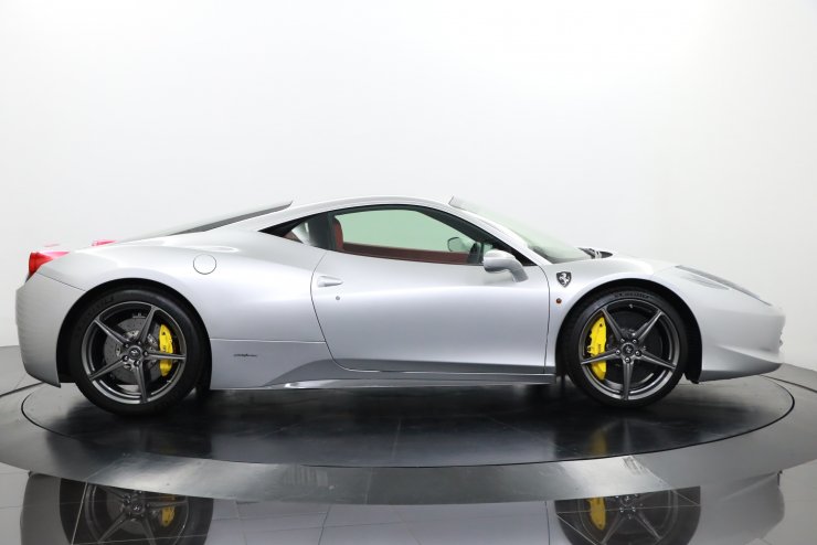 フェラーリ 458 Italia F1 DCT 希少右ハンドル 正規ディーラー車