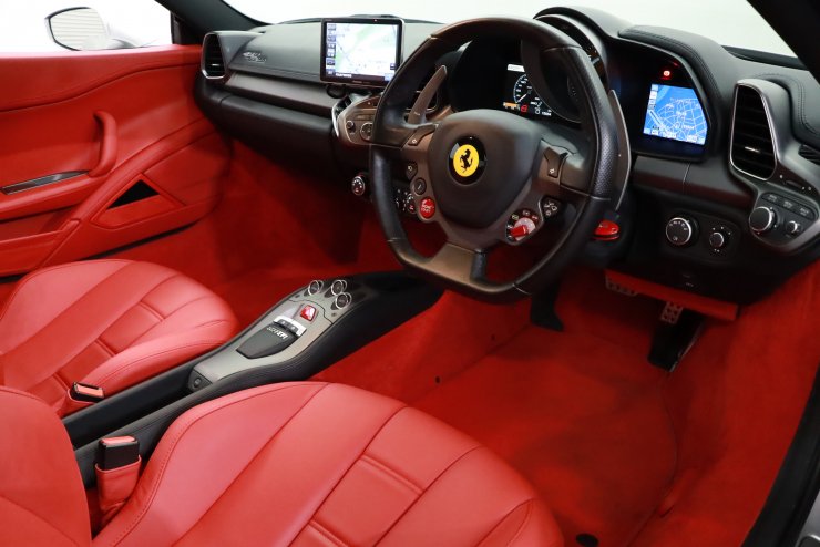 フェラーリ 458 Italia F1 DCT 希少右ハンドル 正規ディーラー車