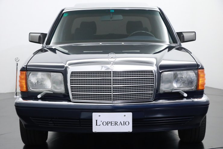 ベッカーラジオカセット　メルセデスベンツW126 W140 560SEL 600 メルセデス ベンツ 560 6.0 SEL AMG (W126) (ブラック