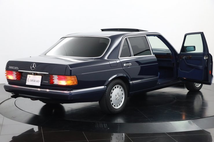 ベンツ　W126　SEL　SE　SEC　AMGトランクすスポイラー