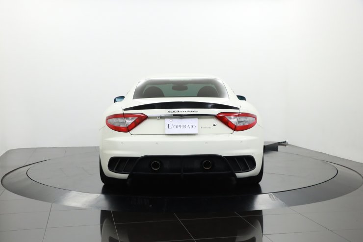 マセラティ グラントゥーリズモ MC Stradale 正規ディーラー車 エアロ