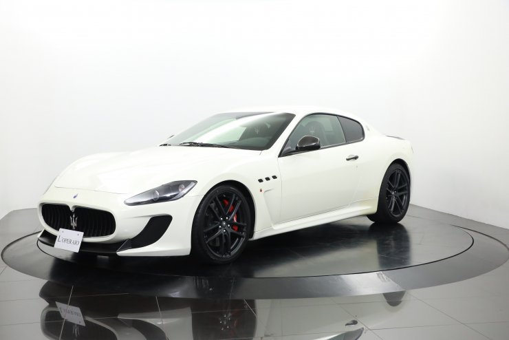 マセラティ グラントゥーリズモ MC Stradale 正規ディーラー車 エアロ