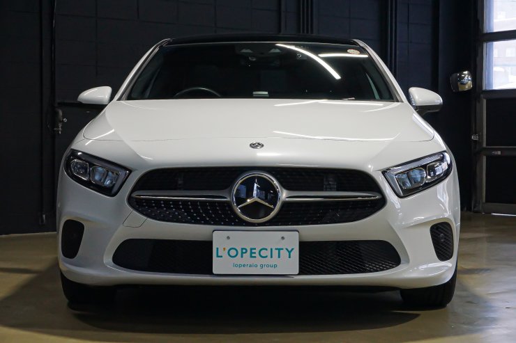 メルセデスベンツ Aクラス A250セダン 4MATIC パノラミック