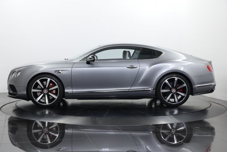 ベントレー コンチネンタル GT V8S 後期モデル マリナードライビング
