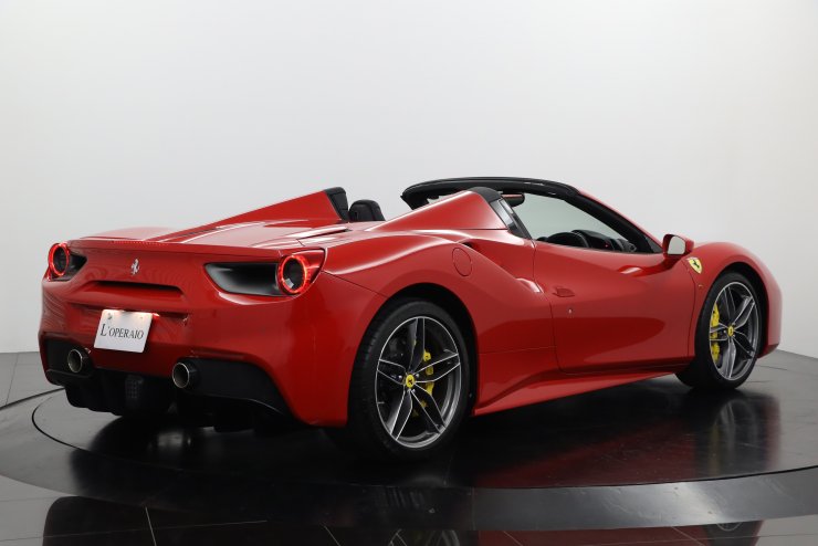 フェラーリ 488 Spider F1 DCT 希少右ハンドル 2019年最終モデル 正規