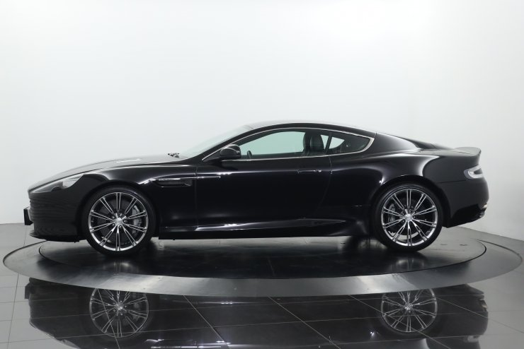アストンマーティン DB9 Coupe TouchtronicⅡ 後期モデル 左ハンドル