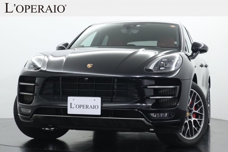 ポルシェ マカン Turbo Performance オプションカラー 専用エンジン