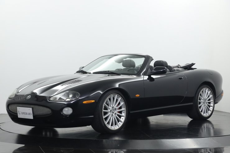 ジャガー XKR Convertible ブラックナイト 25台特別限定車