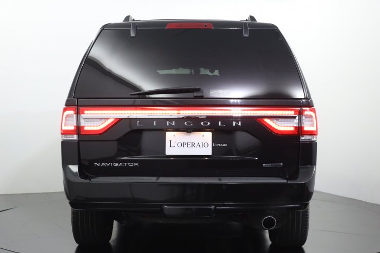 リンカーン ナビゲーター 3.5エコブースト 正規ディーラー車 後期