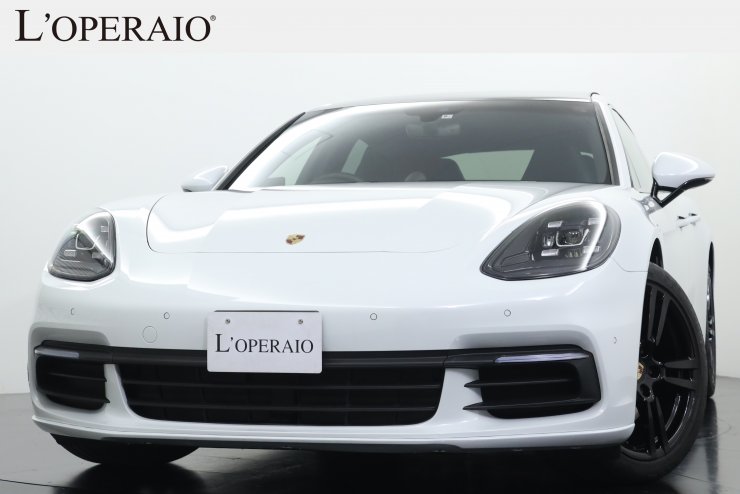 【岐阜県】ポルシェ　パナメーラ4 ポルシェ パナメーラ 4 Sport‐ChronoPKG パノラマルーフ 8wayパワー