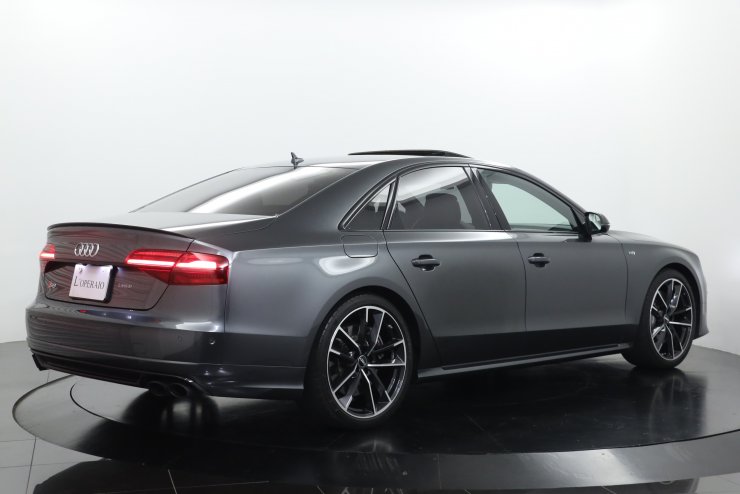 アウディ S8 plus 4.0 サンルーフ カーボンブレーキ 21インチ5ダブル