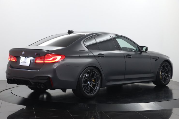 BMW M5 35Jahre Edition 国内10台限定 ワンオーナーカーボンブレーキ