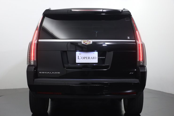 キャデラック エスカレード Platinum 正規ディーラー車 サンルーフ 