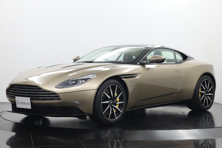 アストンマーティン DB11 Launch Edition 世界限定1000台