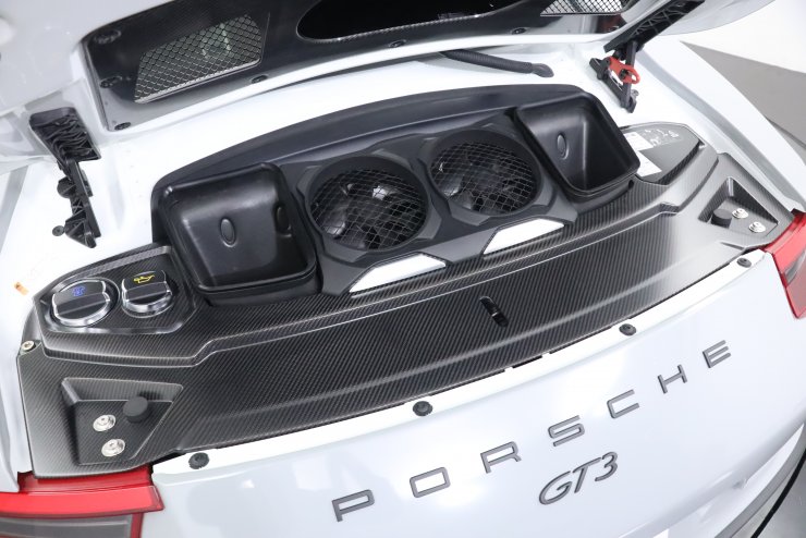 ポルシェ 911(Type991) GT3 ワンオーナー 6MT 後期モデル ビスケー